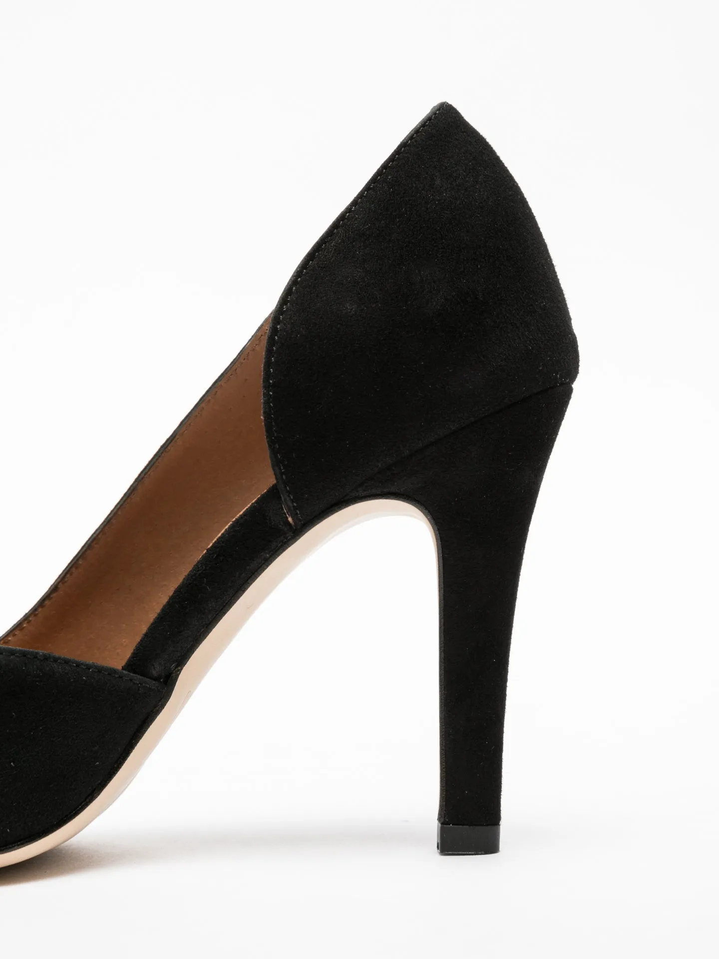 Black Classic Pumps