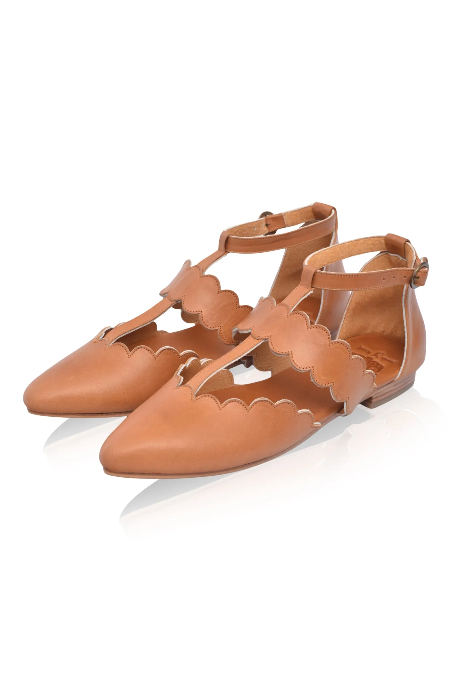 Gardenia Pointy Toe Leather Flats