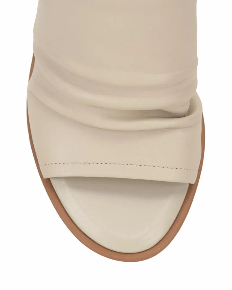 Vince Camuto FILIPANA SWAN LIGHT COGNAC/SUPER SOFT B